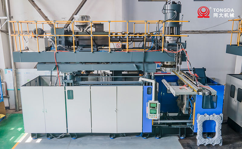 Máquina de extrusión-soplado TDBX-1500A