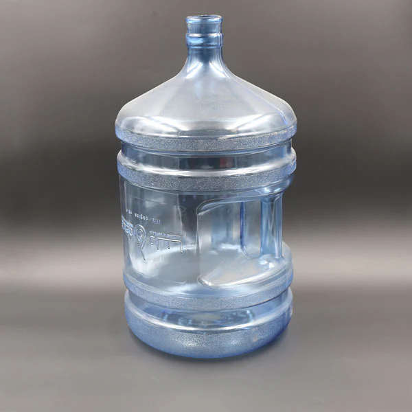 Botellones de agua de 5 galones fabricado en una máquina de extrusión-soplado