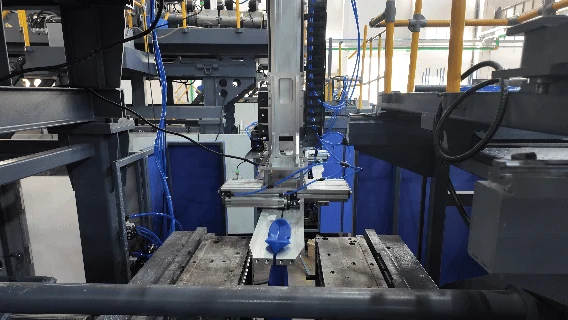 Envase y preforma en la secuencia original de extrusión continua
